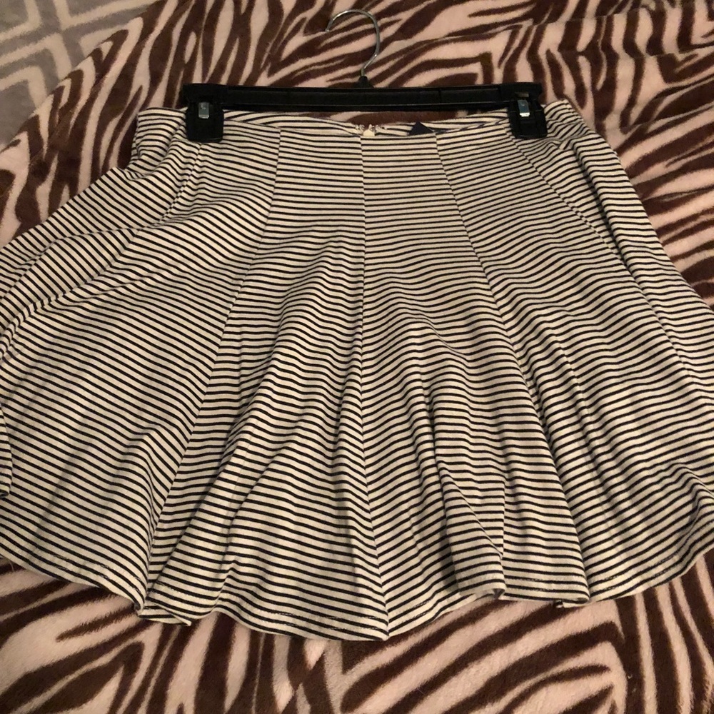 american eagle skirt